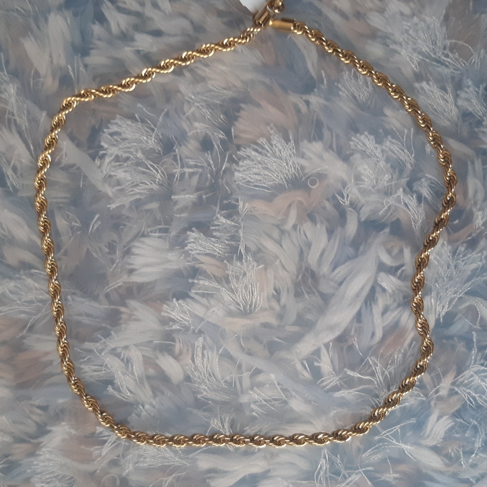 Necklace - Picture 2 of 2